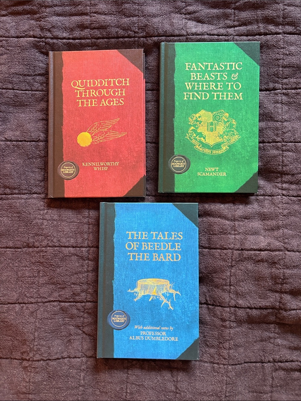 The Hogwarts Library Book Set in box - Picture 2 of 10